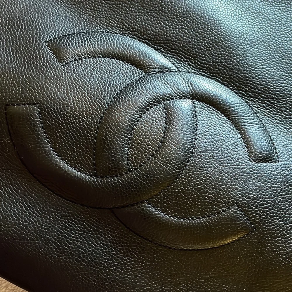 💄Chanel EUC 90s Vintage Chanel code intact but starting to flake but can see it - Picture 5 of 12